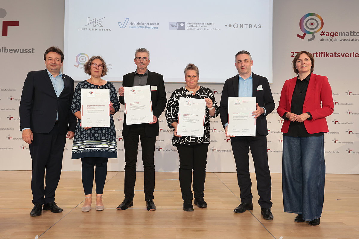 Zertifikatsübergabe Audit berufundfamilie 2025 in Berlin