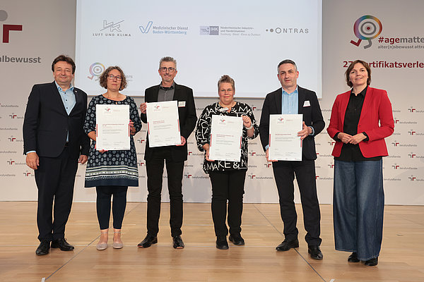 Zertifikatsübergabe Audit berufundfamilie 2025 in Berlin